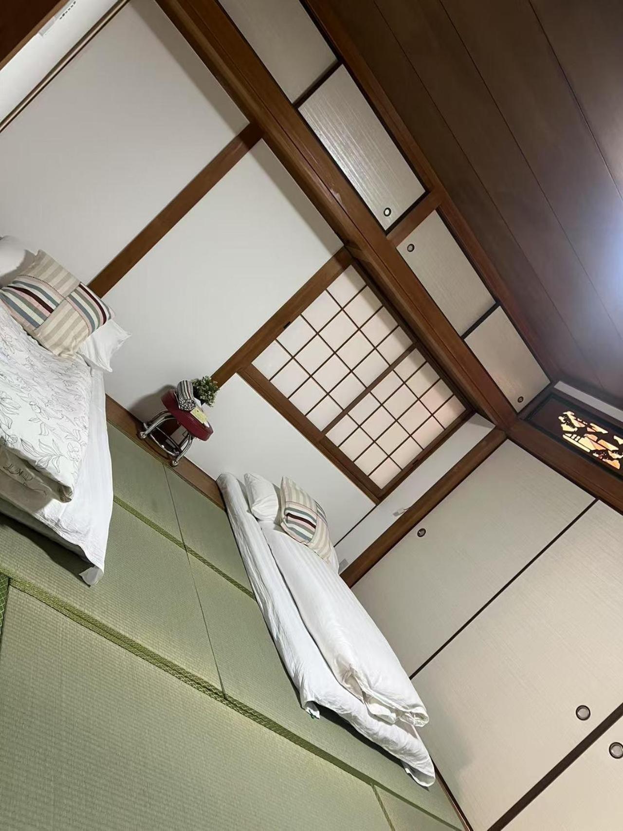 Nippori Nishi-tengachaya Guesthouse西天下茶屋アパートメント Aparthotel Osaka