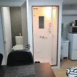 Nippori Osaka Nishi-Tengachaya Guesthouse西天下茶屋アパートメント