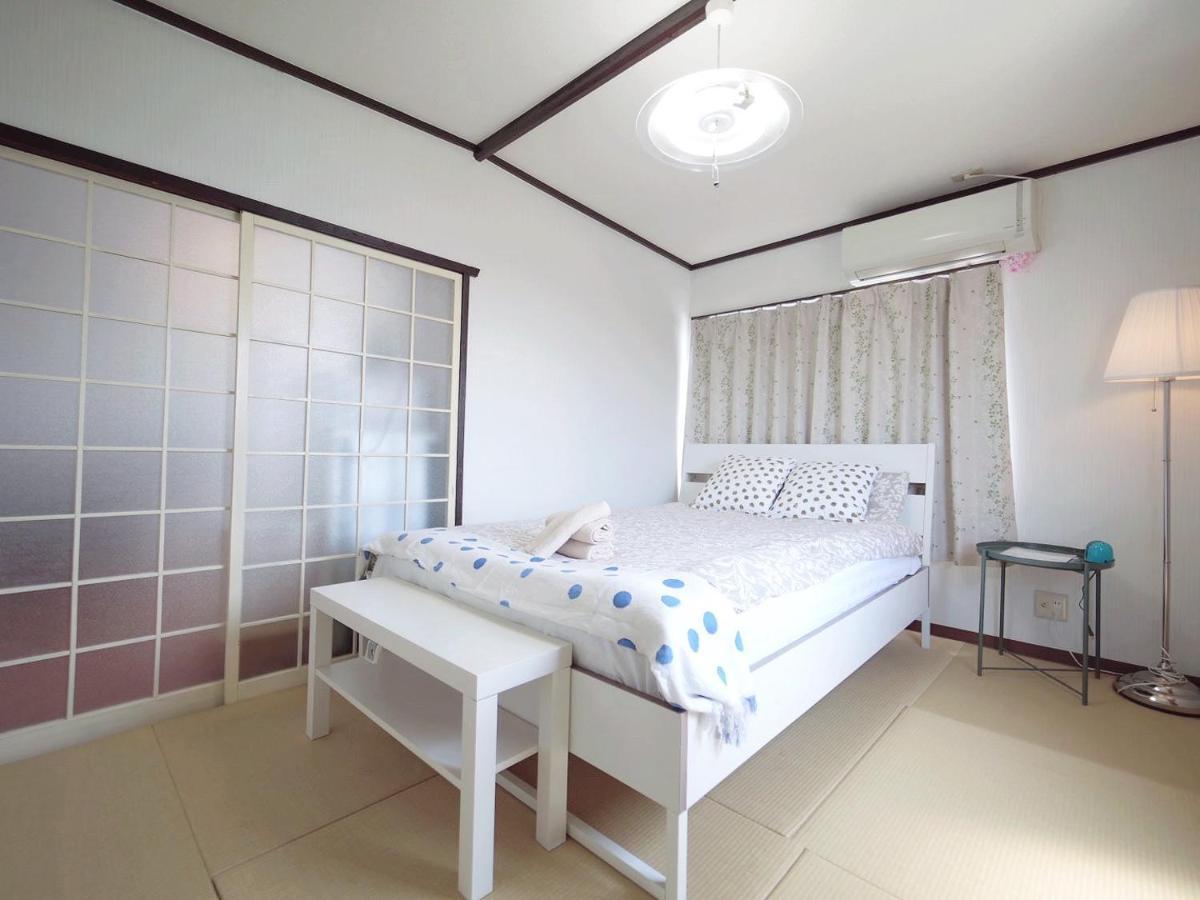 Nippori Nishi-tengachaya Guesthouse西天下茶屋アパートメント Ōsaka