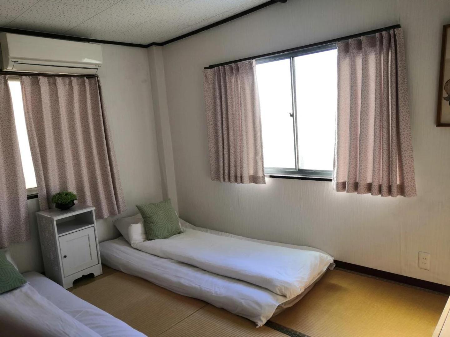 Nippori Nishi-tengachaya Guesthouse西天下茶屋アパートメント Appart hôtel Ōsaka