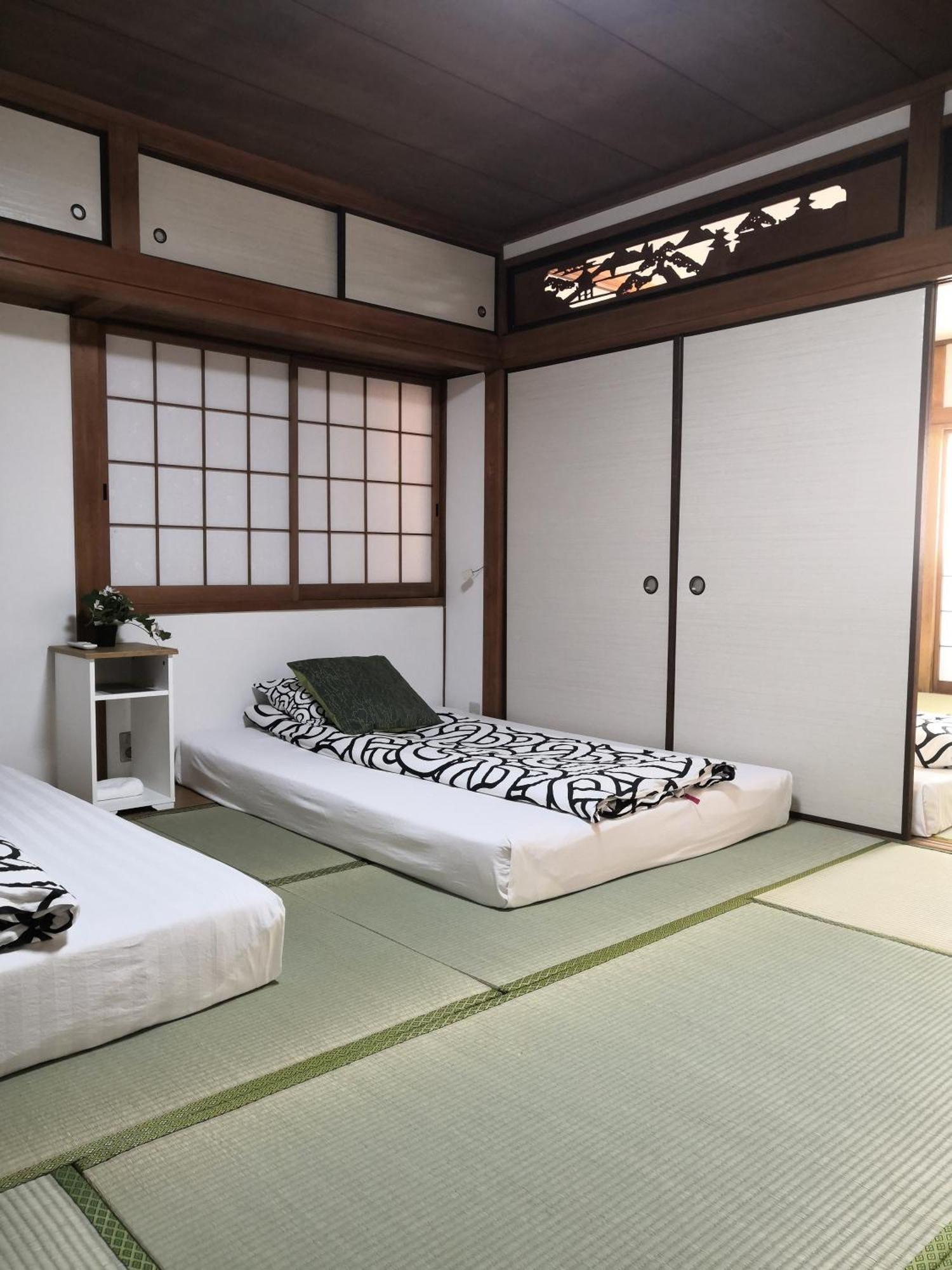 Nippori Nishi-tengachaya Guesthouse西天下茶屋アパートメント Appart hôtel Ōsaka